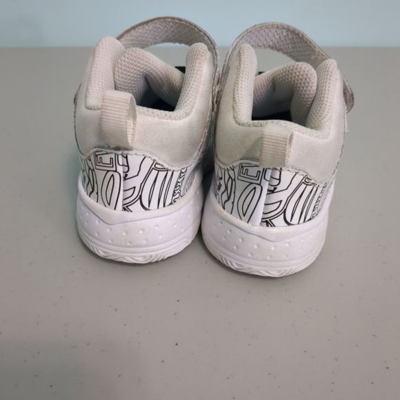 Nike Air Jordan Toddler's Size 8C White Black Shoes DC4107-100 - Picture 3 of 5